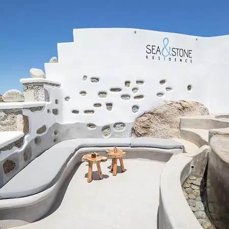 Sea & Stone Mykonos Lägenhetshotell 3*